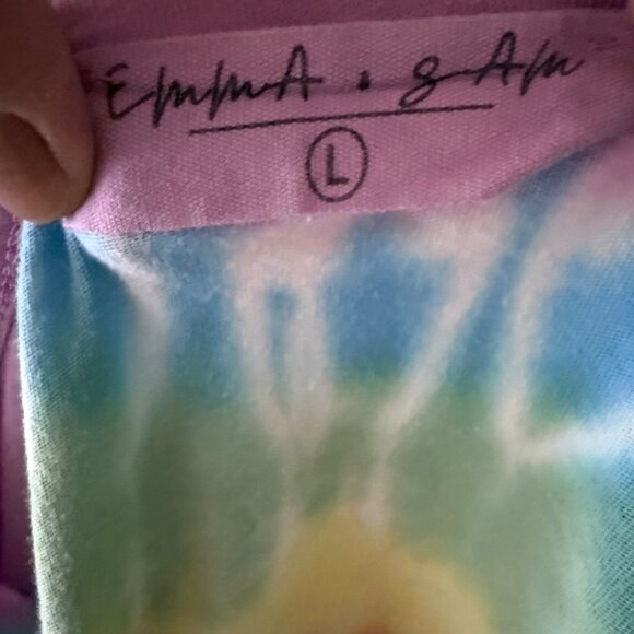 Emma & Sam Large Tie-Dye Crop - Picture 5 of 5